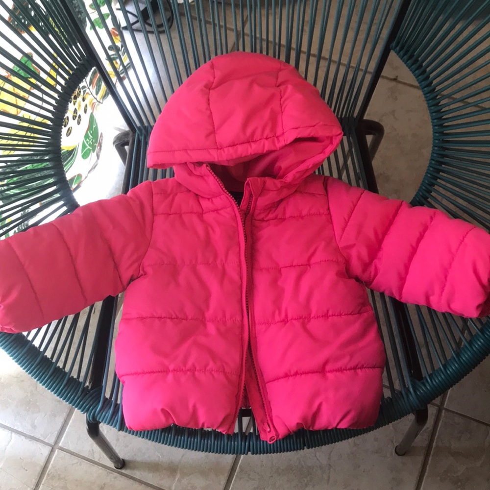 Puffer jacket.